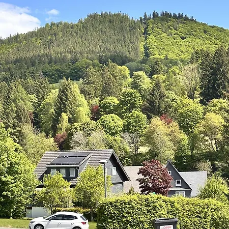 Smart Haus Smaragd Smaragd – Bergblick Apartment Winterberg